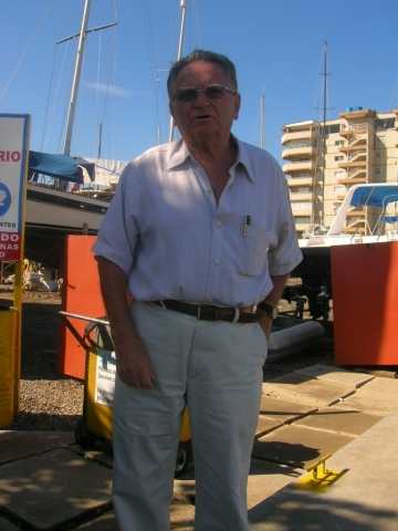 José le patron de l'agence "Transpacifique"
