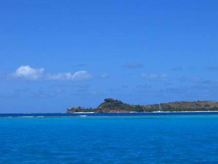Eustatia de l'autre ct de Prickly pear island.